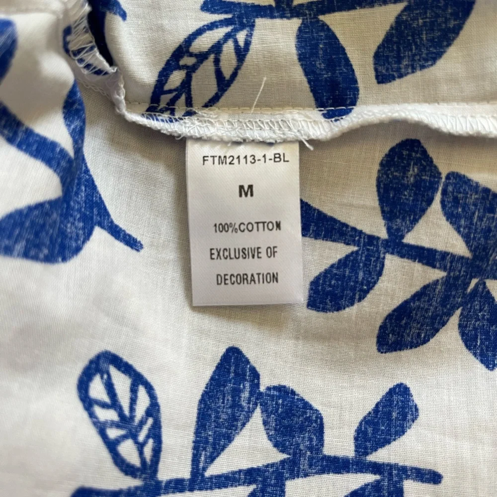 Blue and white mod floral ruffle neck top - Picture 11 of 12